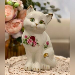 Beautiful Ceramic Cat By Formalities Baum Brothers Victorian Rose Collection